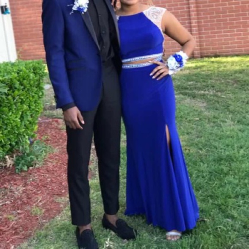 PROM DRESS